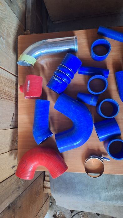 Силиконови колена, фитинги, муги