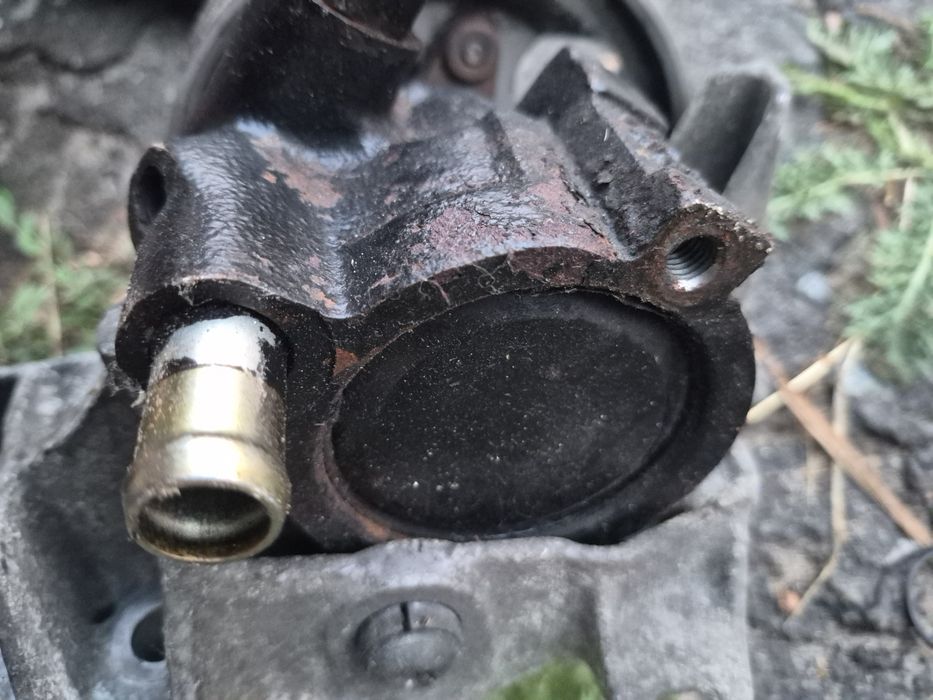 Прдам двигатель Рено к4м