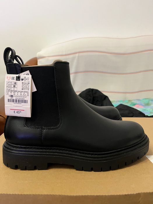 Ghete bărbați Zara noi.