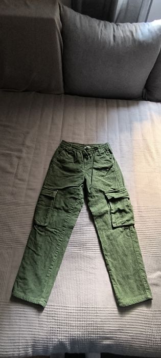 Pantaloni baieti 9-10 ani