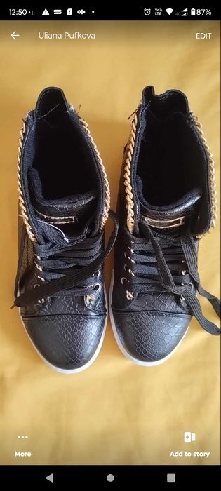 Красиви боти със златисти елементи,номер 36 и номер 39,друг модел.