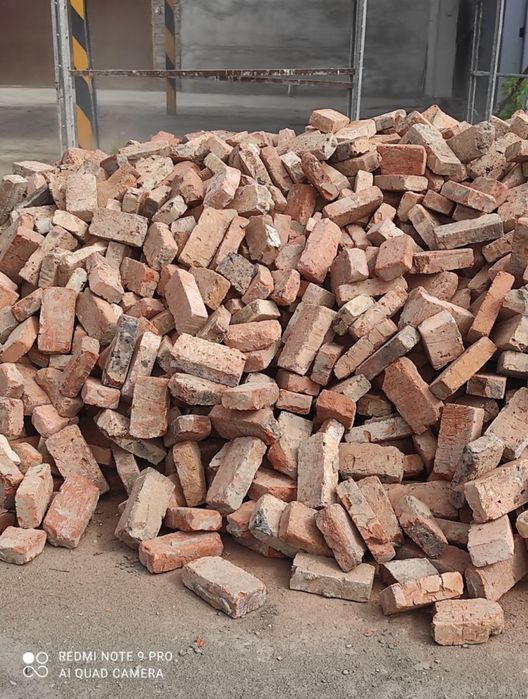 Красны кирпич бу