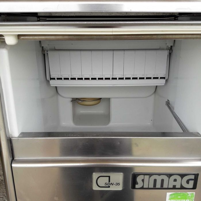 Професионален Ледогенератор Simag