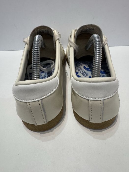 Маратонките ADIDAS ORIGINALS LONDON .Номер 40.5