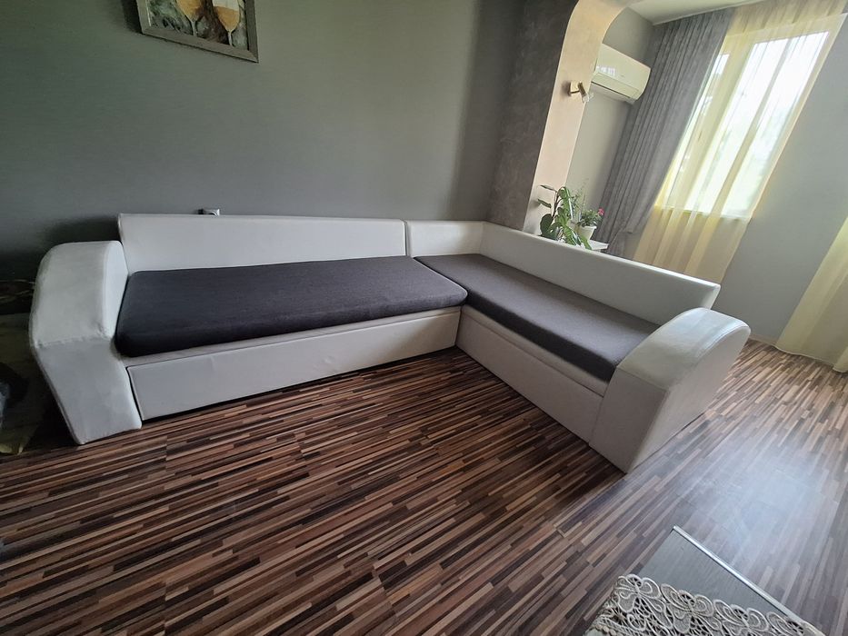 Ъглов диван с опция сън