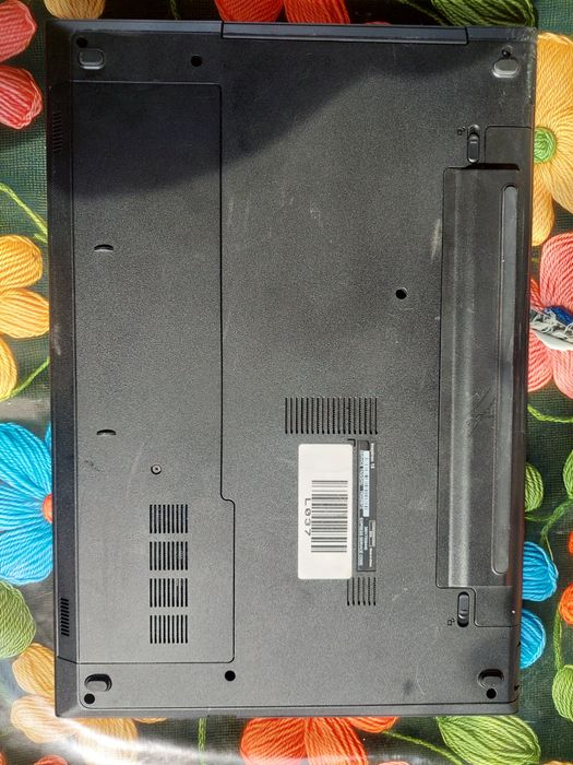 Laptop Dell Inspiron i3
