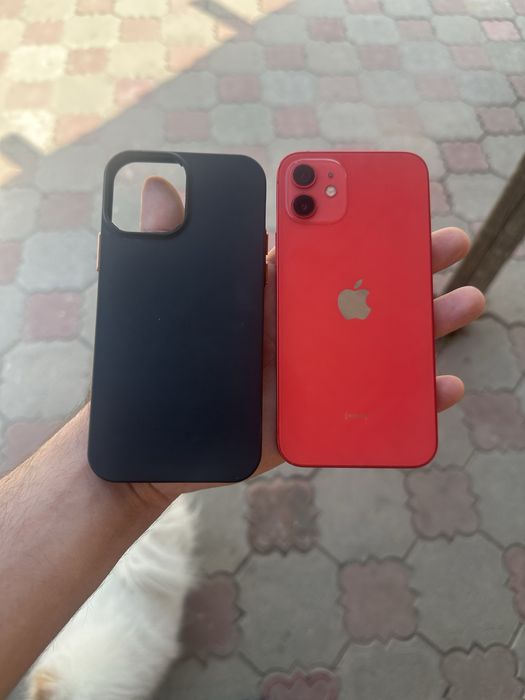 Продам телефон Айфон 12 128Gb