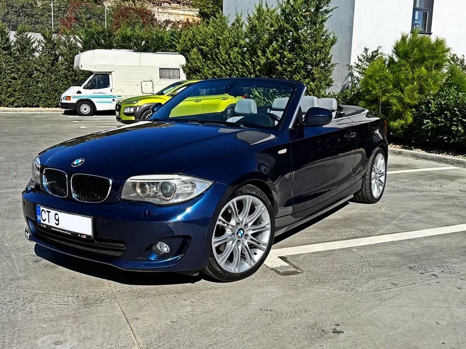 BMW Seria 1 122000 km , Cabrio,Automata,Scaune Incalzite,Bluetooth,Comenzi volan