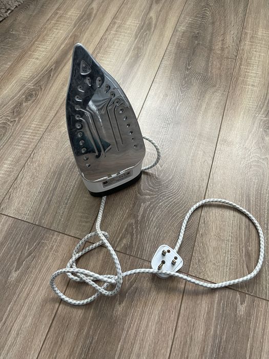 Fier de călcat Easy Home
