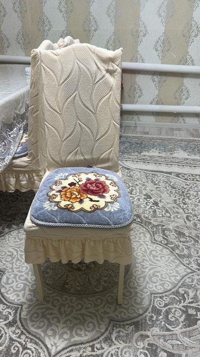 продам стол со стульями