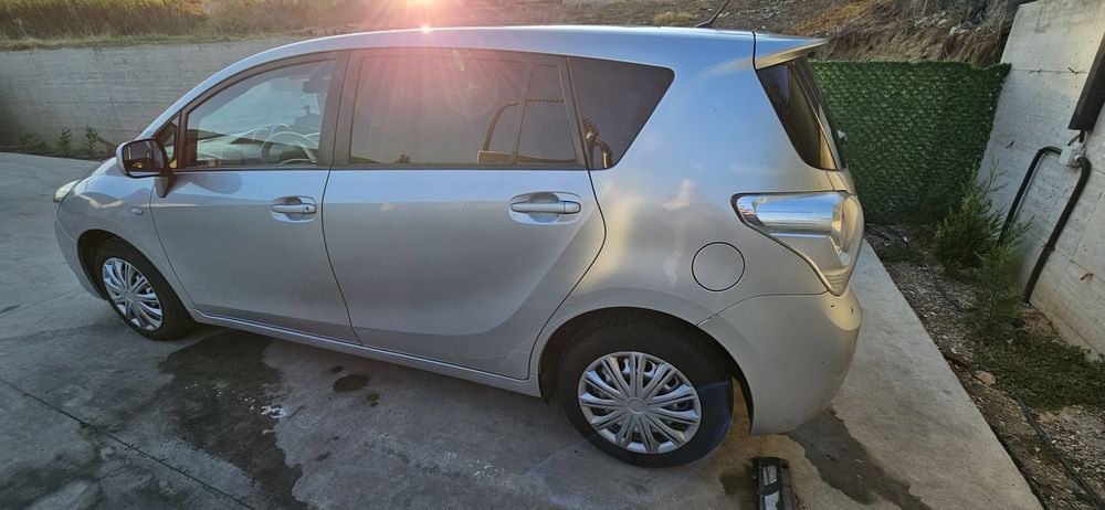 TOYOTA Verso 2011 — imagine 4