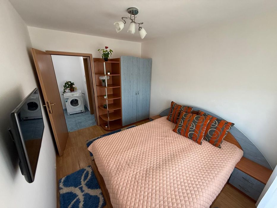 Apartament 3 camere zona Vlaicu