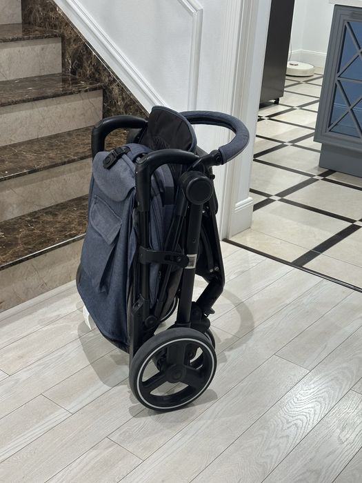 Продается детская коляска б/у