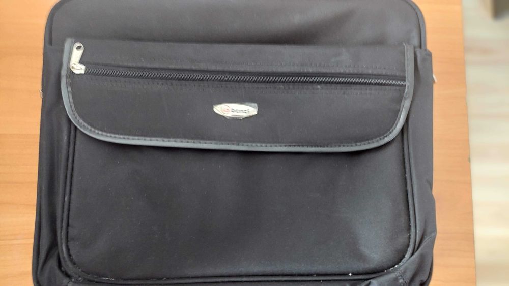 Чанти за лаптоп, нови, различни размери, атрактивни цени