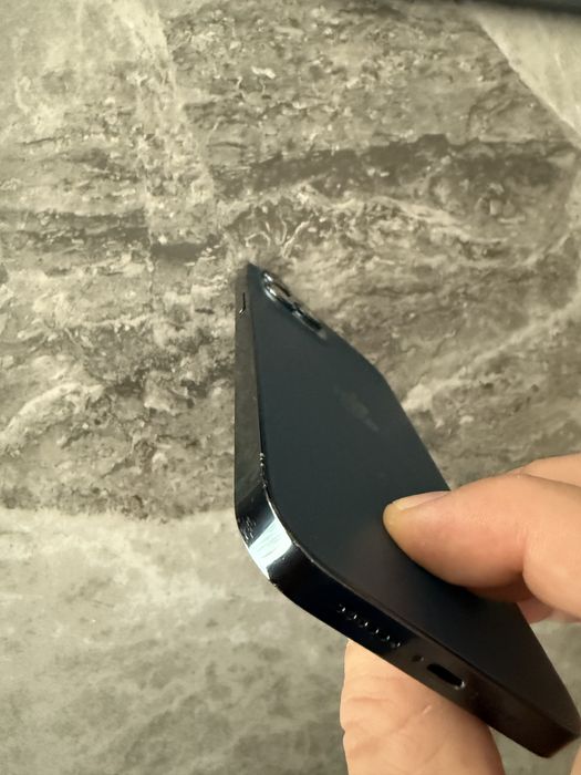 Продава се iPhone 12 Pro Max 128 GB