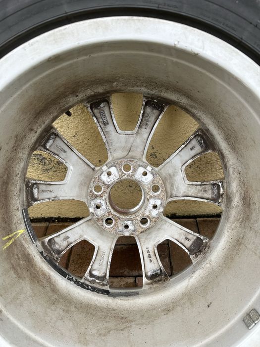 Roti (Jenti + anvelope vara) BMW 18”