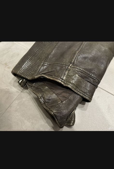 Продаю кожаную куртку TIGHA оригинал покупался в Берлине