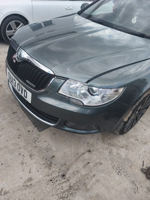Dezmembrez Skoda superb 2012 1,6 tdi 2 0 tdi Dsg
