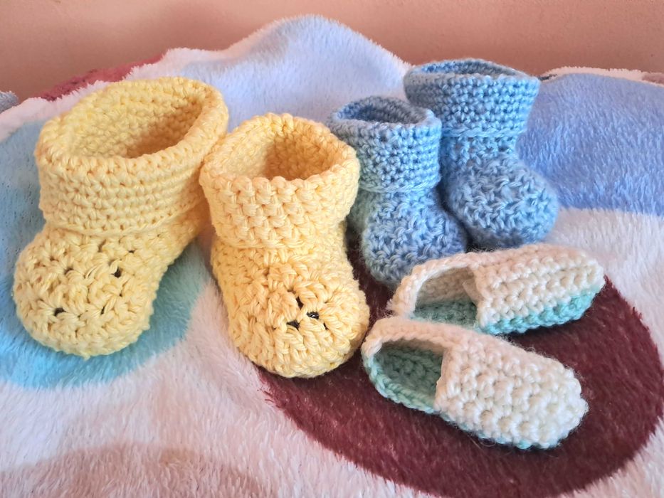 Ръчна израбатка на бебешки тарлъчки и чопапкш