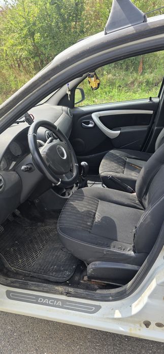 DACIA Logan 2012 — imagine 3