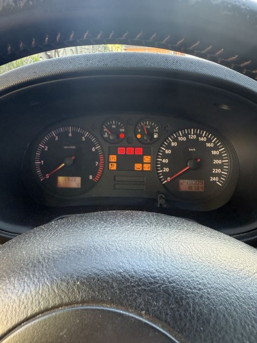 Seat Leon 1.6 benzina 2003