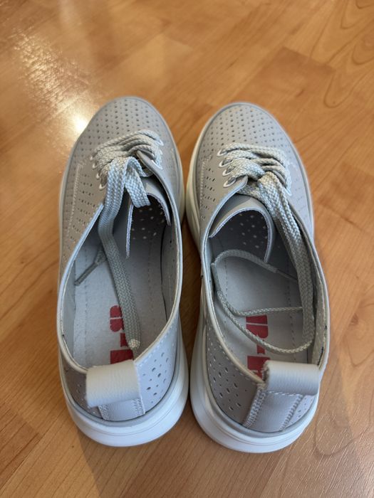 Обувки от естествена кожа