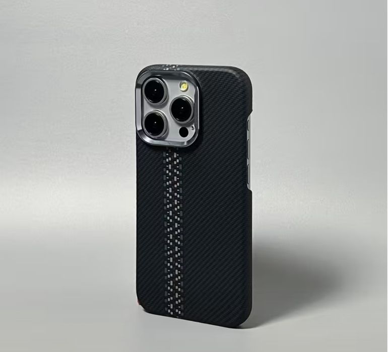 Чехол для iPhone 16 pro