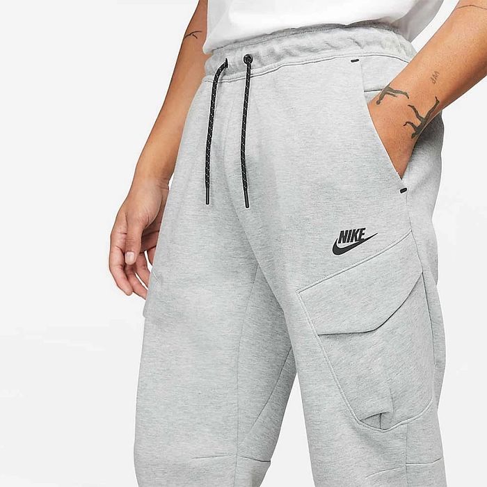 Nike Tech Fleece ОРИГИНАЛЕН мъжки екип/горнище и долнище - L