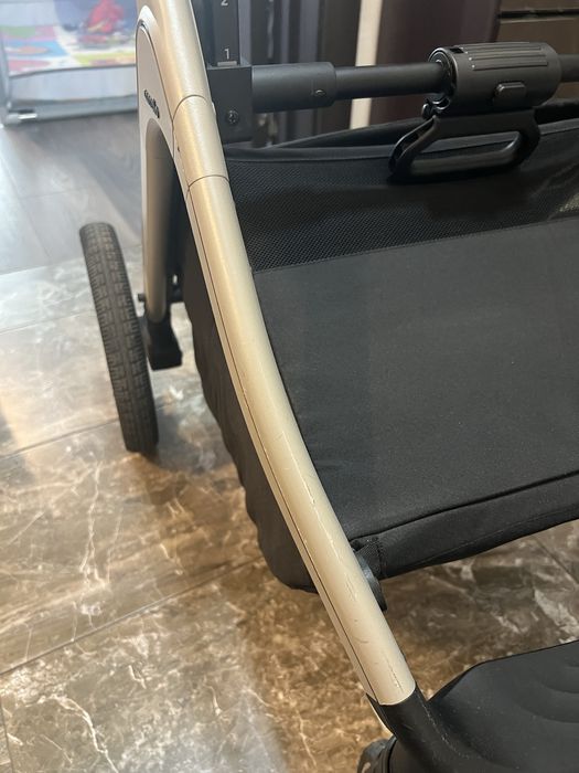 Бебешка количка Carrello Vector