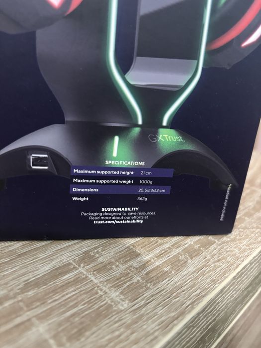 RGB Стойка за геймърски слушалки