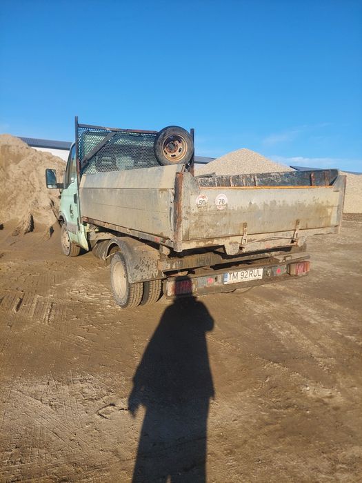 Iveco basculabil pe cutie