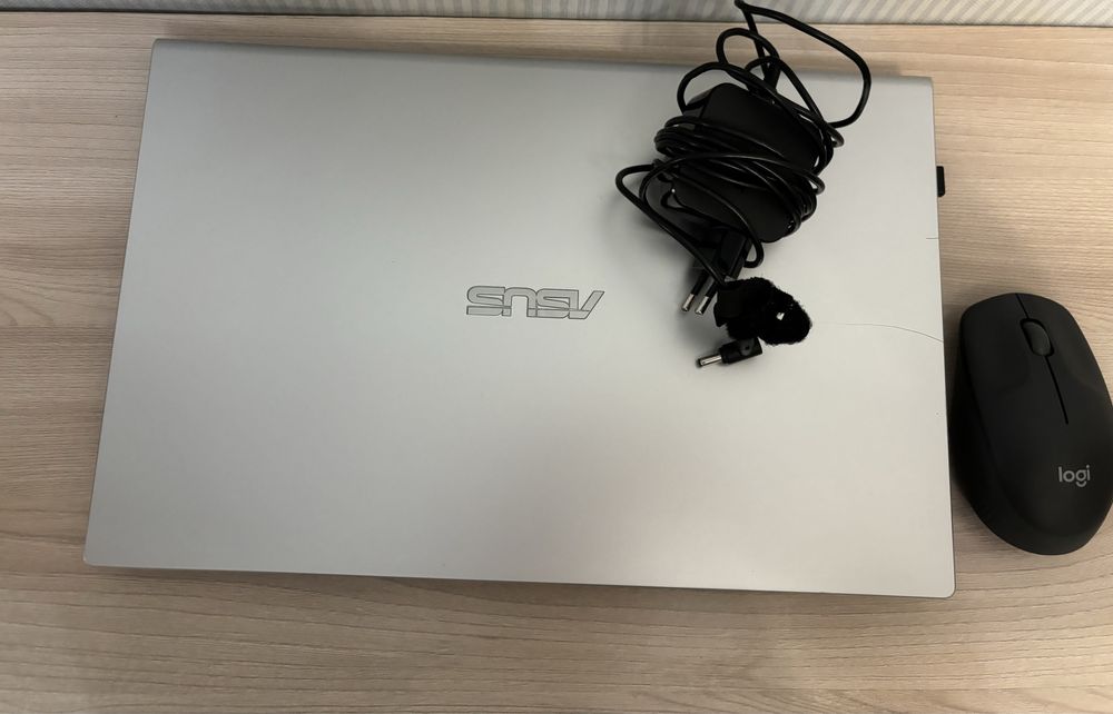 продаю ноутбук asus