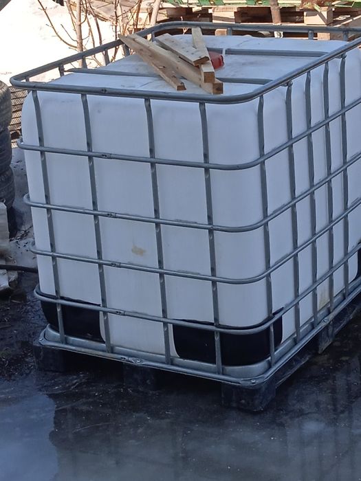 Продам кубовик для воды