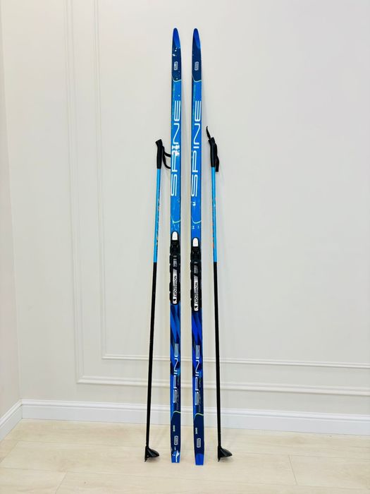 Лыжи беговые с палками