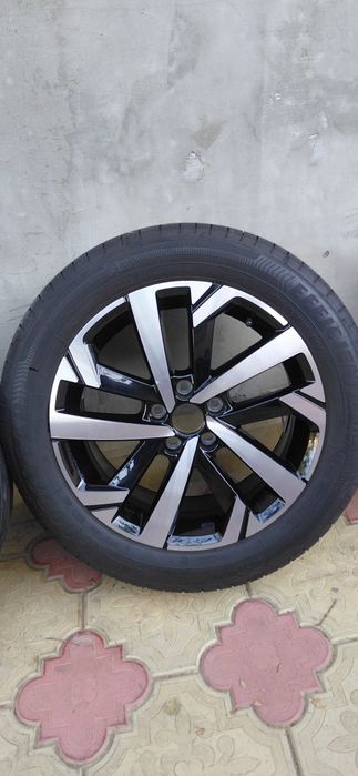 джанти с гуми 16 цола - 5 х 100