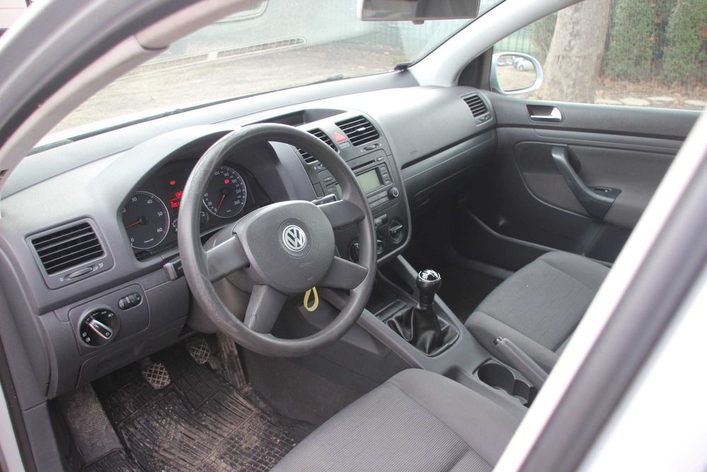 Volkswagen Golf V 1.9 TDI  105 Hp VW с регистрация