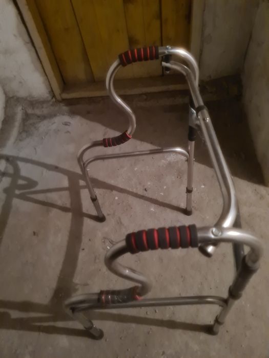 Ходунки и утка новые