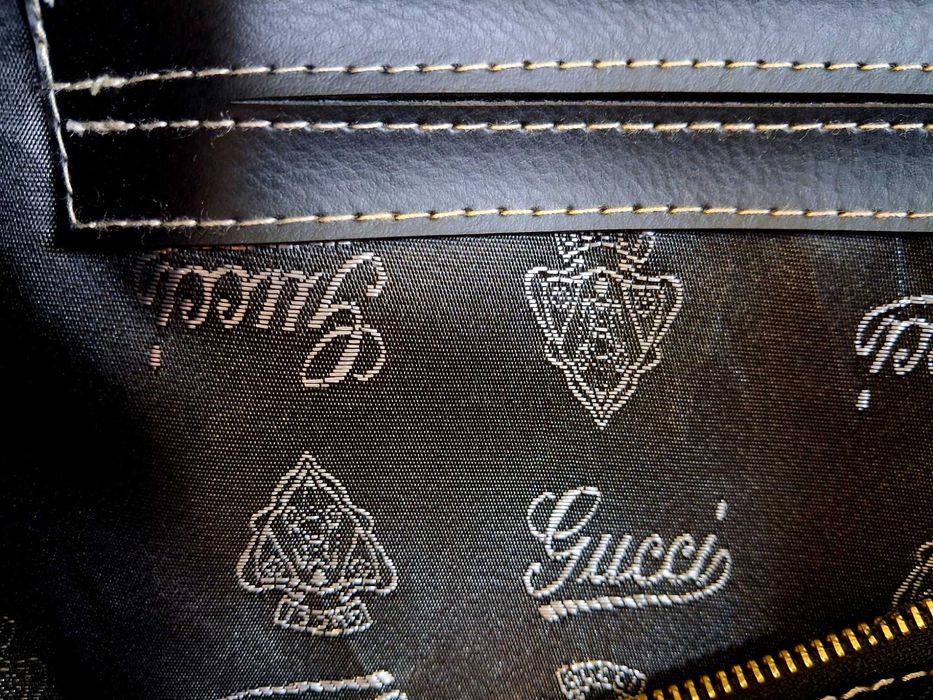 Спортно-елегантма чанта Gucci