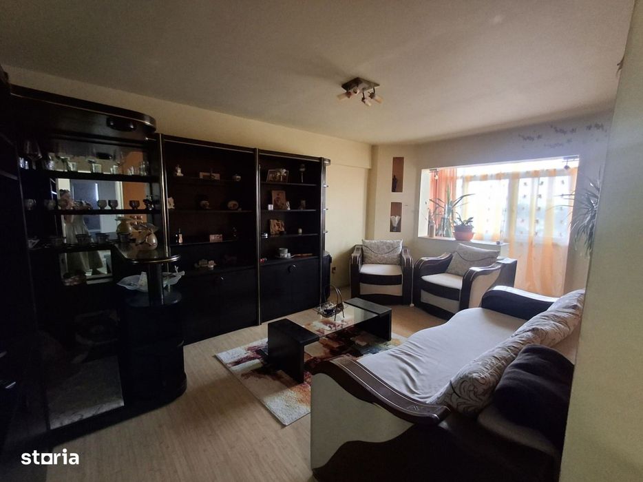 Apartament 2 camere decomandate de inchiriat – zona 1 Mai, Craiova