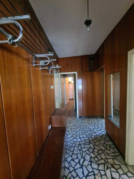 ТРИСТАЕН апартамент с ГАРАЖ в кв. Овчарски, гр. Хасково