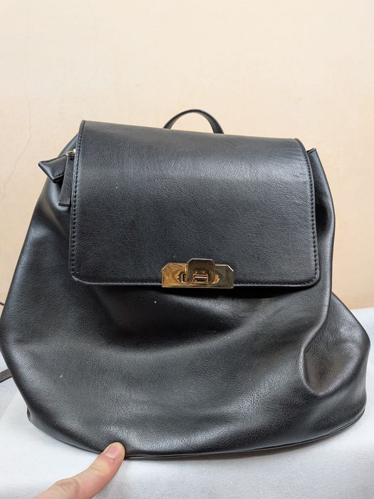 Ghiozdănel  Damă Piele Naturală Neagră Accesorii Aurii Size One Size