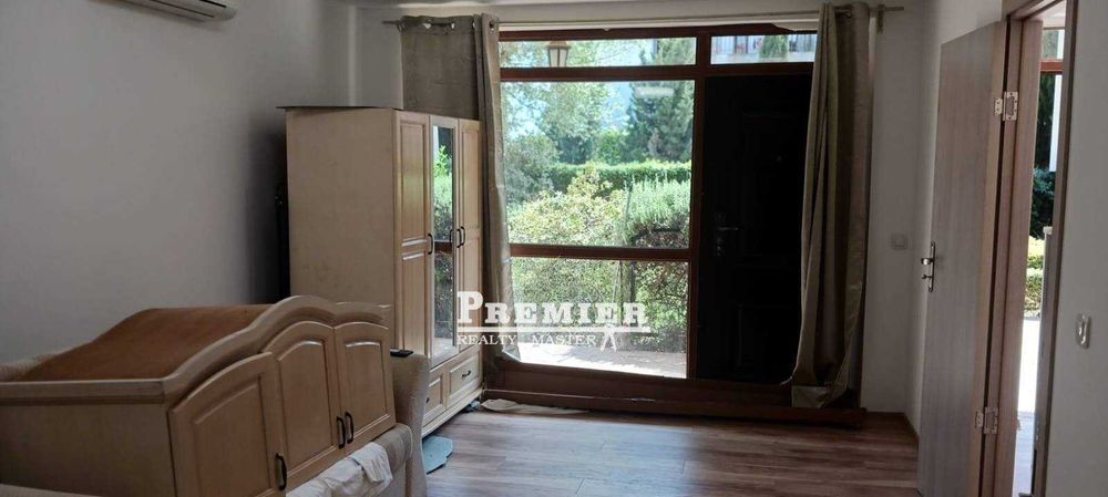 Продава се Двустаен апартамент в к.к. Слънчев бряг - 60 кв.м за 1250 €/кв.м - Снимка #2