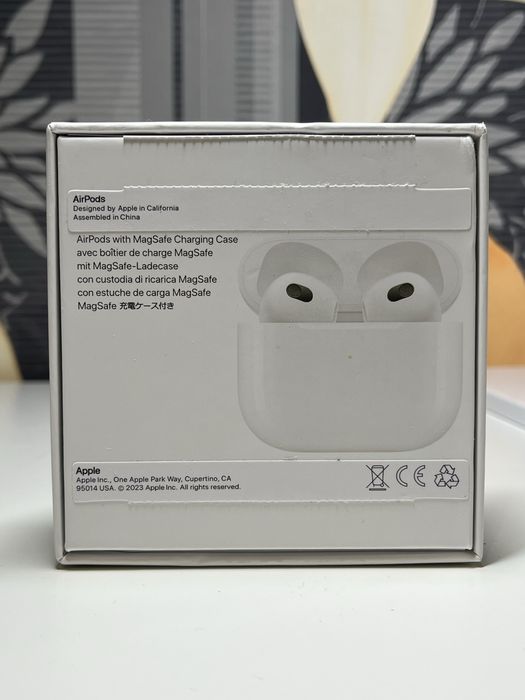 Безжични слушалки AirPods 3