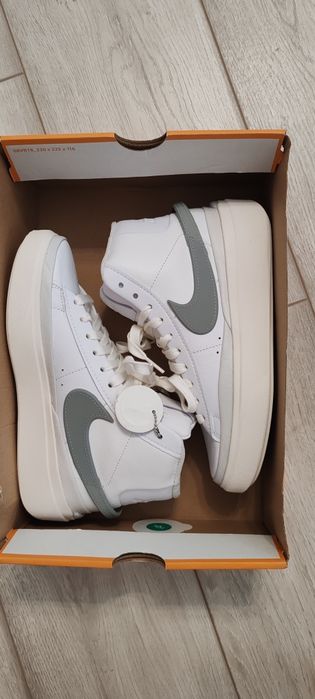 Кецове Nike Blazer Phantom