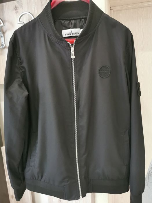 Мъжко  яке  в  отлично състояние