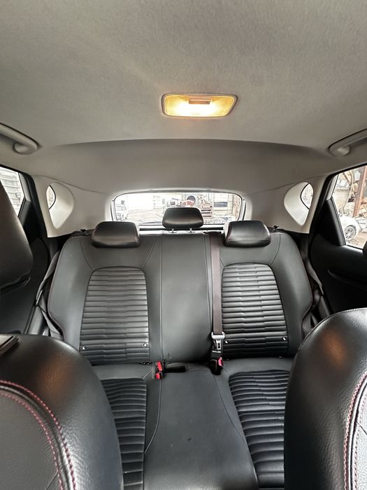 СРОЧНО Киа сонет 3 позиция