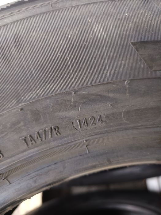 Нови летни гуми за бус 235/65/16С -Pirelli