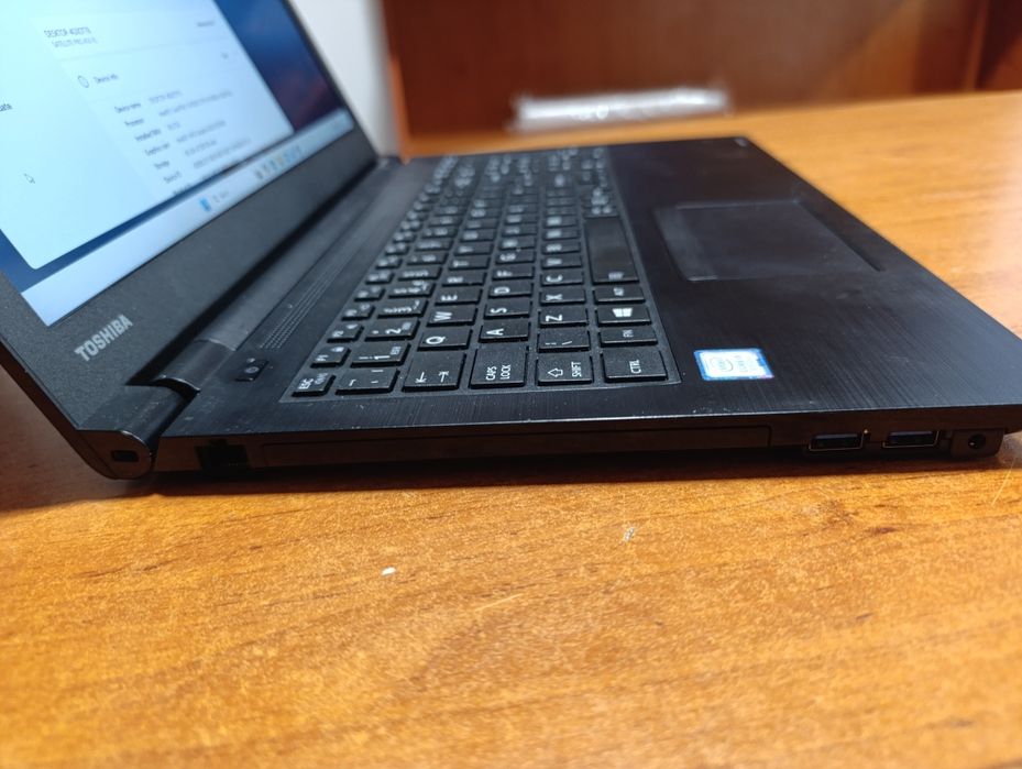 Лаптоп-Toshiba Sattelite Pro -Core i5-8250,Ram 16gb,Ssd 256