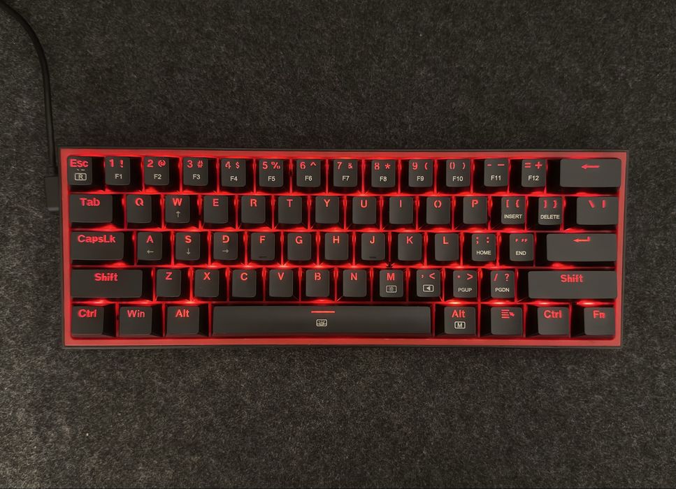 Tastatura mecanica Redragon Fizz K617 RGB 60% - In stare perfecta