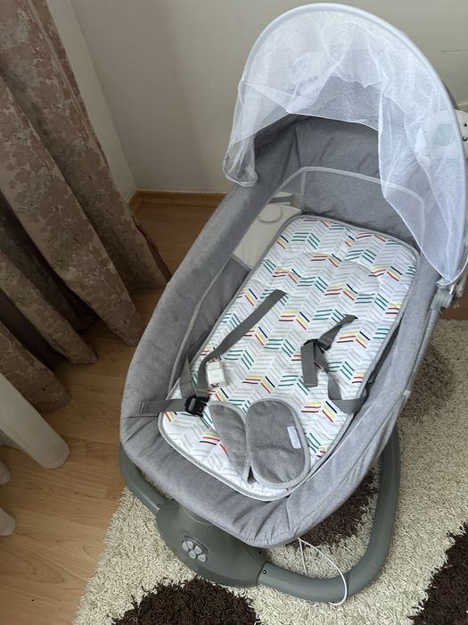 Продам шезлонг детский .3 в одном (музыка)